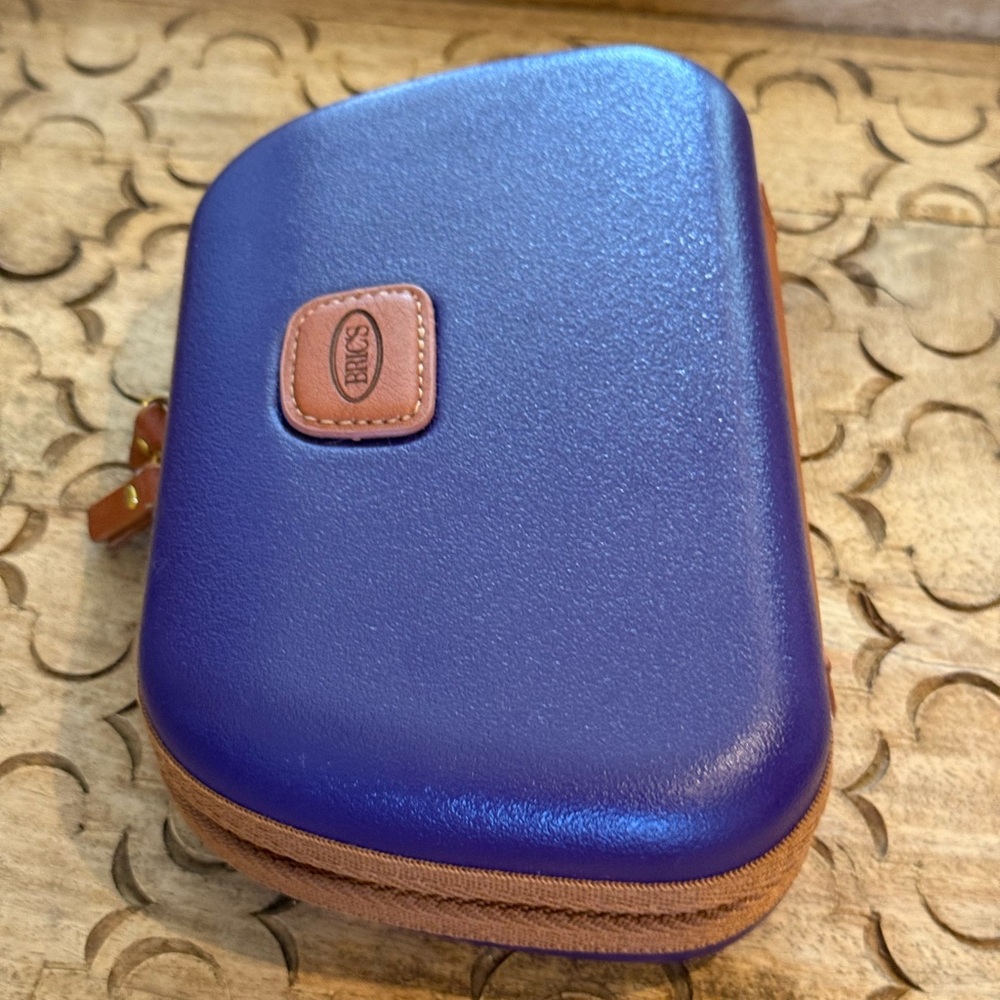Bric's Hardshell Toiletry Case - image 3